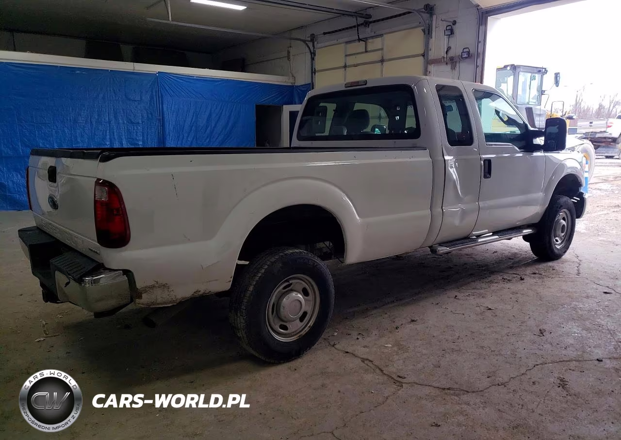 2015 Ford F250 Super Duty VIN:1FT7X2B64FEA31965 - 3