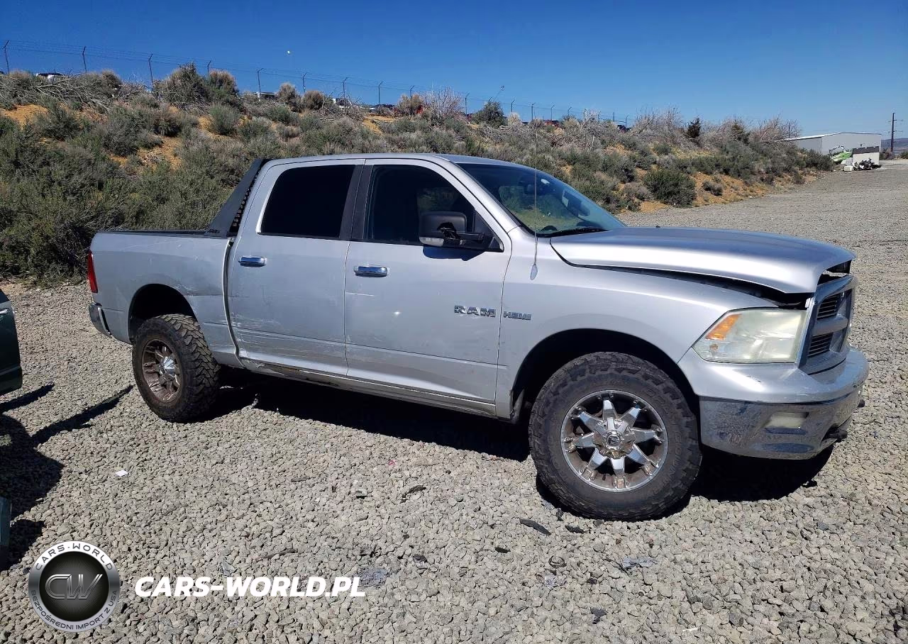 2010 Dodge Ram 1500 VIN:1D7RV1CT3AS104014 - 4