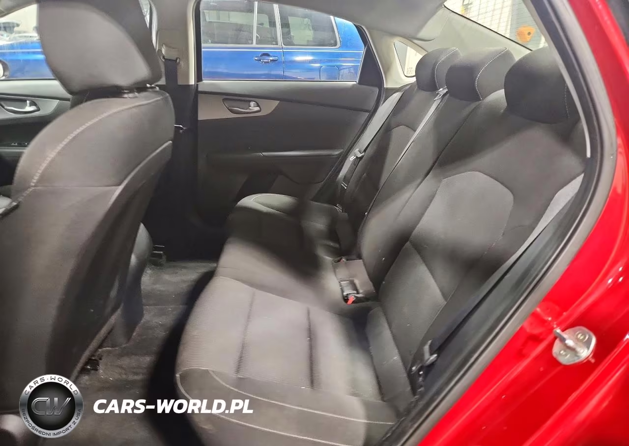 2021 Kia Forte Lxs VIN:3KPF24AD8ME370221 - 10