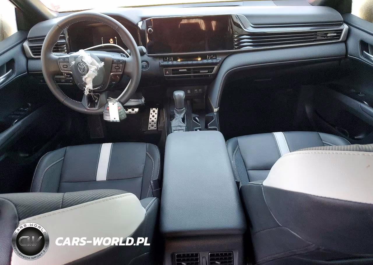 2025 Toyota Camry Se VIN:4T1DAACKXSU147726 - 8