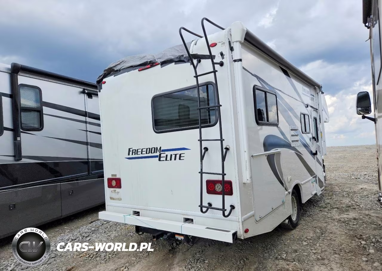 2021 Ford Econoline E350 Super Duty Cutaway Van VIN:1FDWE3FN6MDC24433 - 4