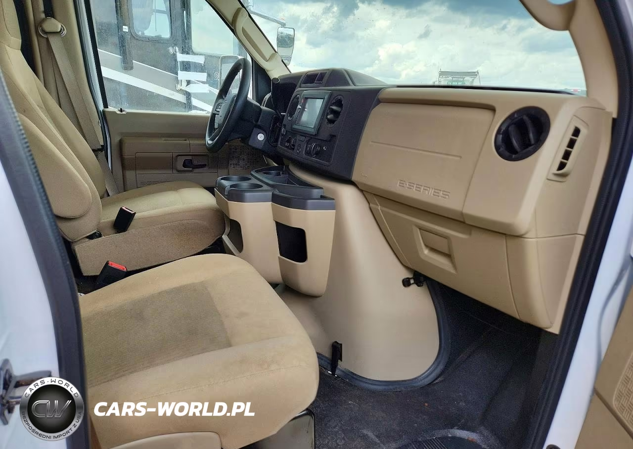 2021 Ford Econoline E350 Super Duty Cutaway Van VIN:1FDWE3FN6MDC24433 - 5