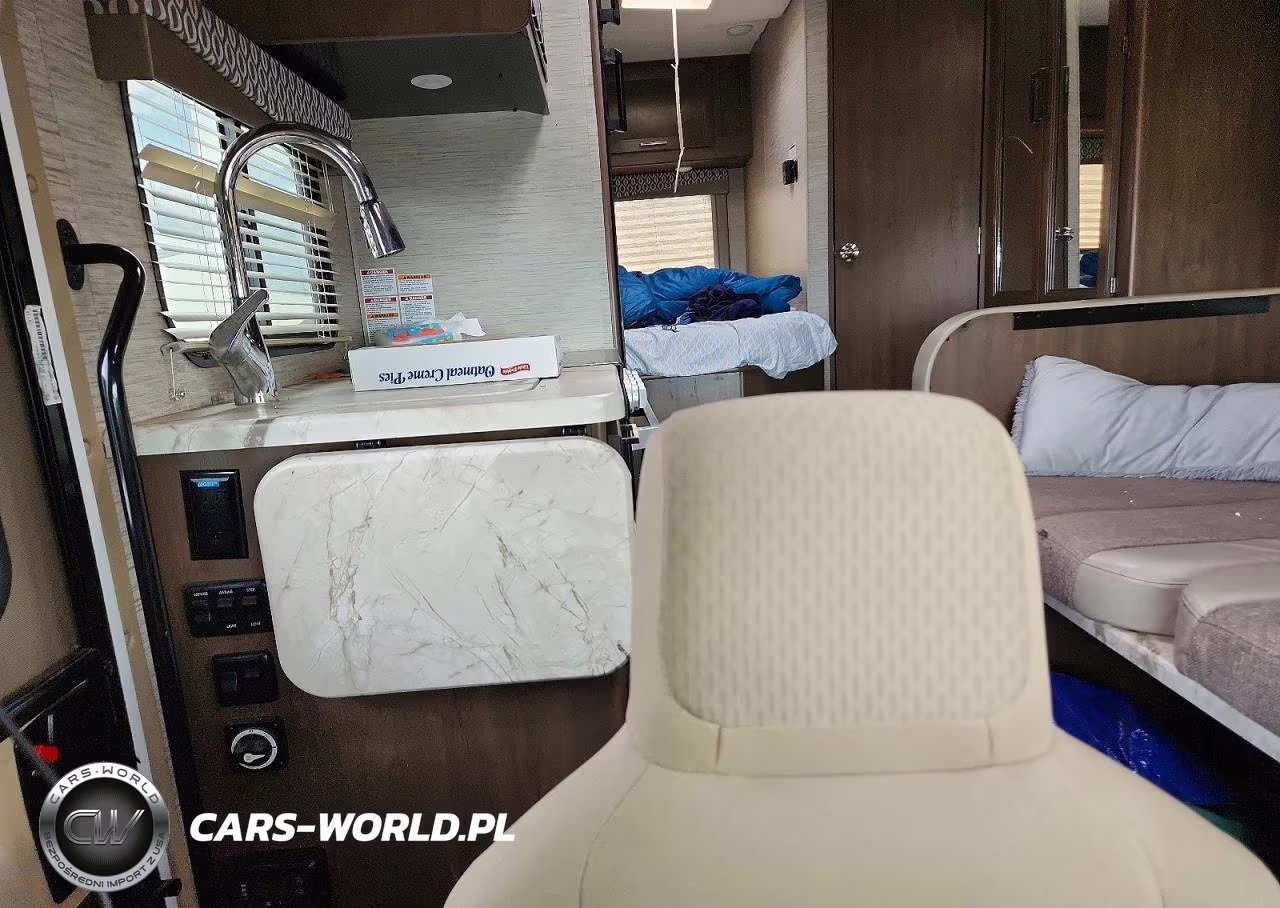 2021 Ford Econoline E350 Super Duty Cutaway Van VIN:1FDWE3FN6MDC24433 - 6