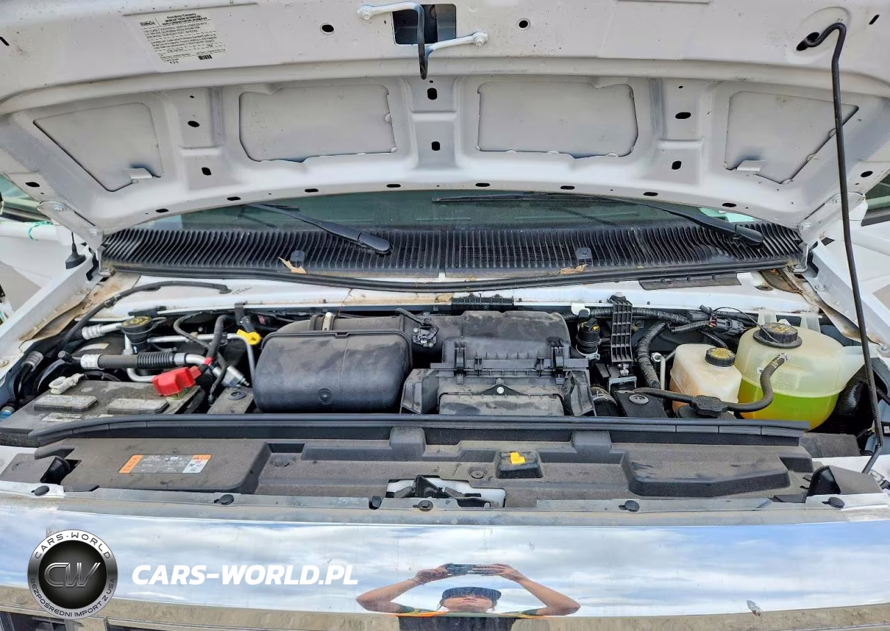 2021 Ford Econoline E350 Super Duty Cutaway Van VIN:1FDWE3FN6MDC24433 - 7