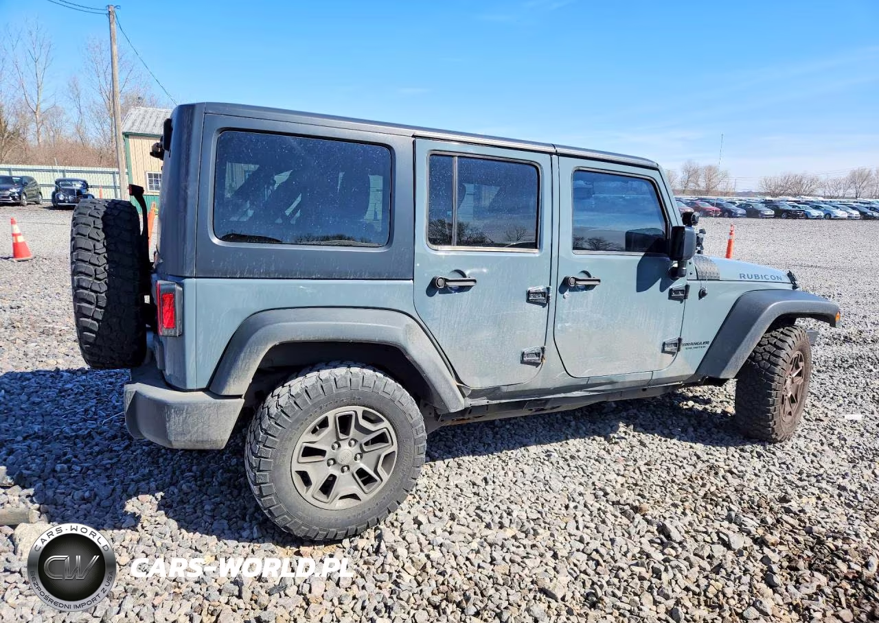 2015 Jeep Wrangler Unlimited Rubicon VIN:1C4BJWFG1FL595784 - 3