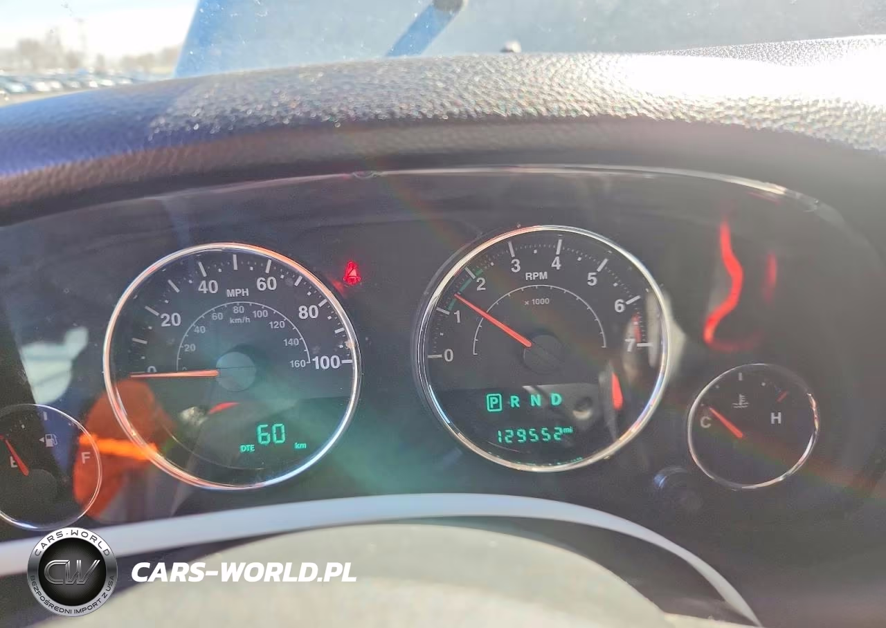 2015 Jeep Wrangler Unlimited Rubicon VIN:1C4BJWFG1FL595784 - 9