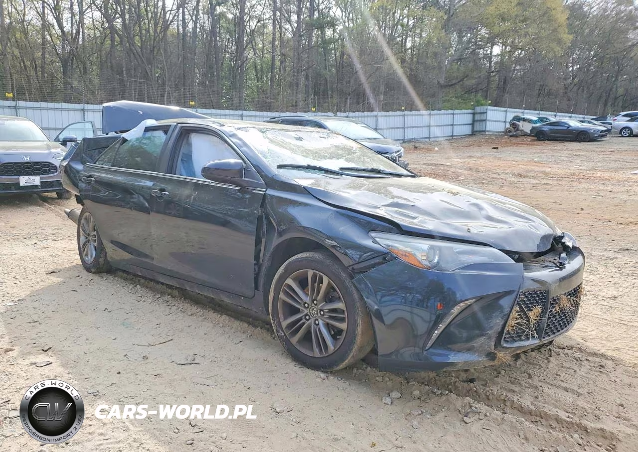2015 Toyota Camry Se VIN:4T1BF1FK3FU108891 - 4