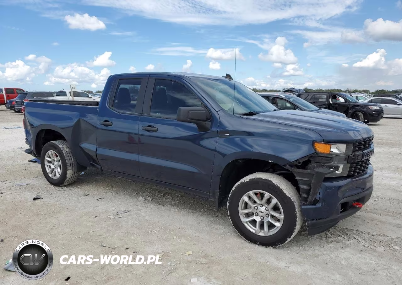 2020 Chevrolet Silverado C1500 Custom VIN:1GCRWBEK4LZ367009 - 4