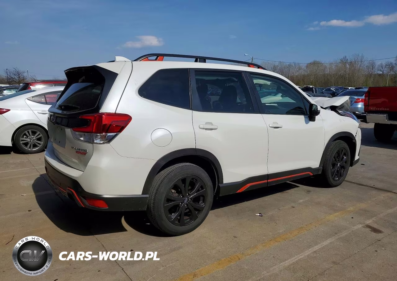 2023 Subaru Forester Sport VIN:JF2SKAJC7PH519660 - 3