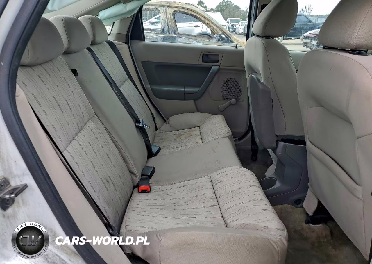 2008 Ford Focus S-Se VIN:1FAHP34NX8W190118 - 10