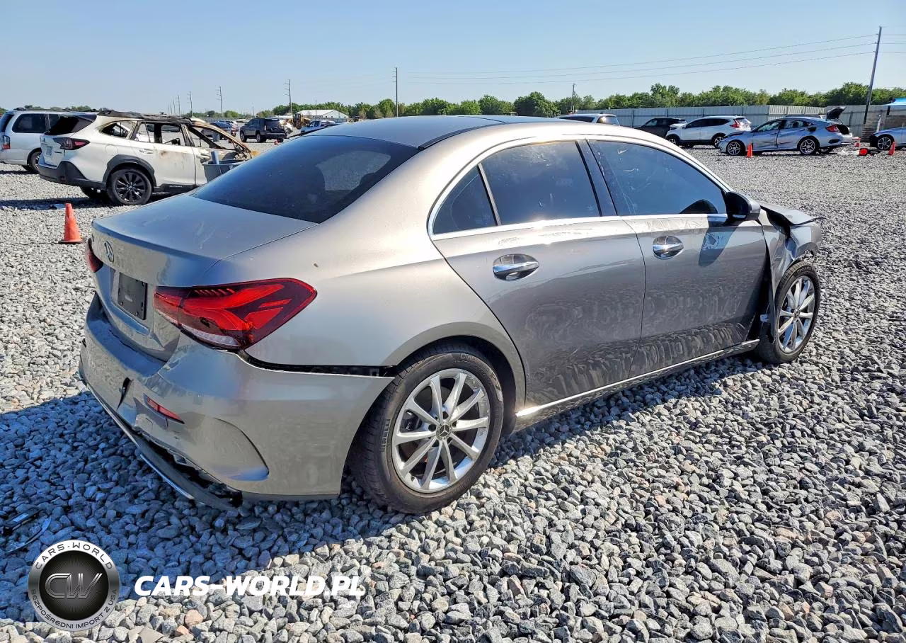 2020 Mercedes-Benz A 220 VIN:W1K3G4EB4LJ205125 - 3