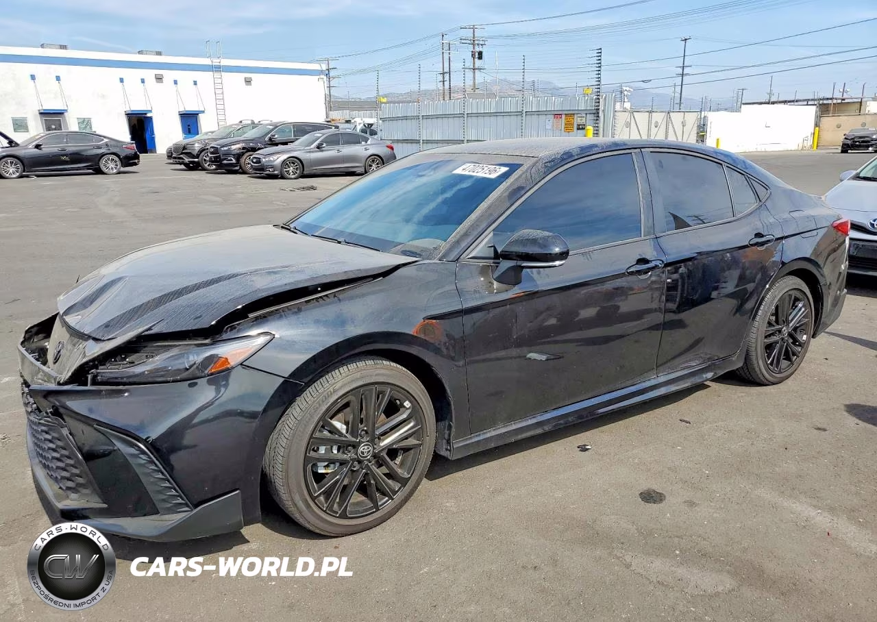 2025 Toyota Camry Se – zdjęcie 1 z 12