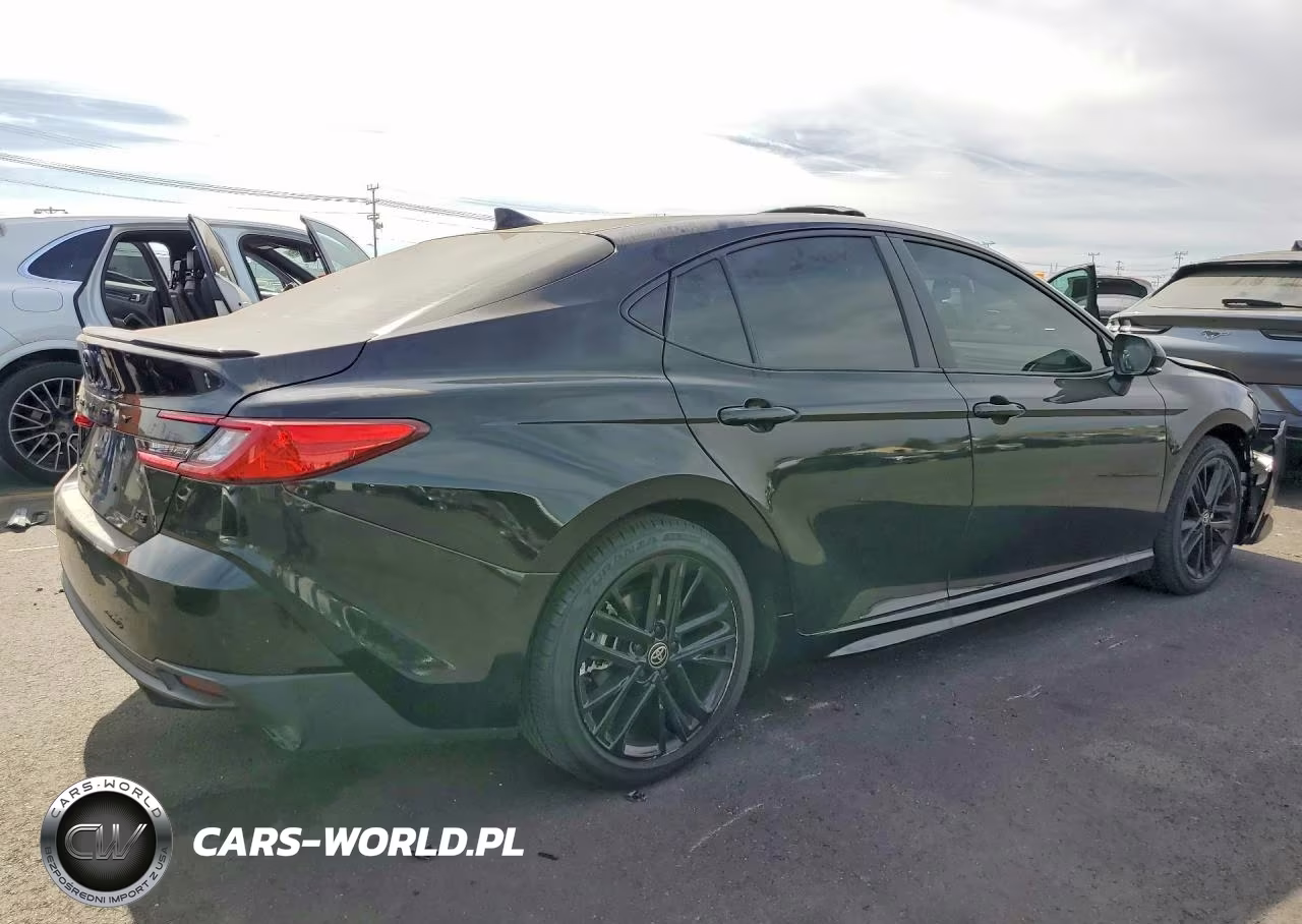 2025 Toyota Camry Se VIN:4T1DAACK4SU111658 - 3