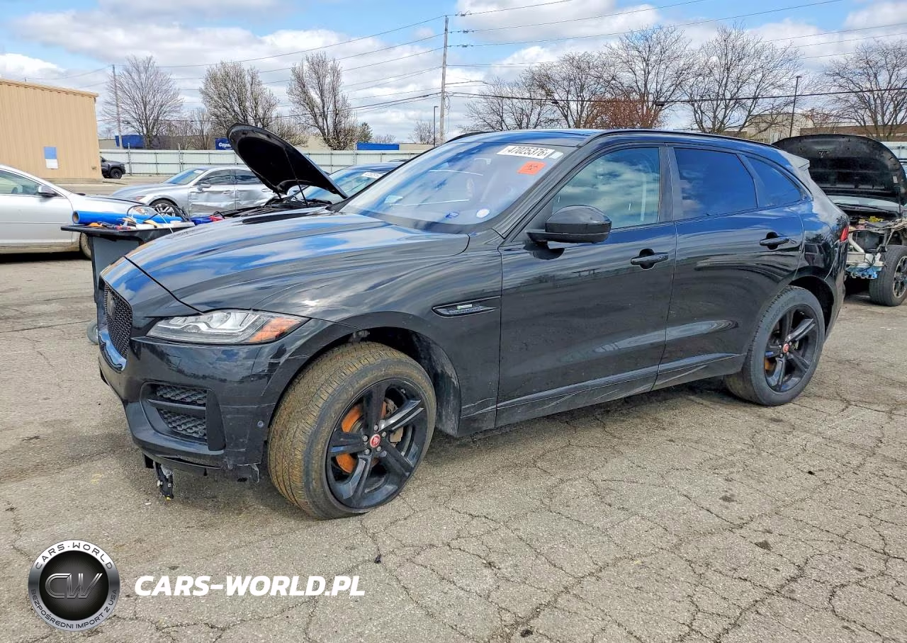 2018 Jaguar F-Pace R - Sport – zdjęcie 1 z 13