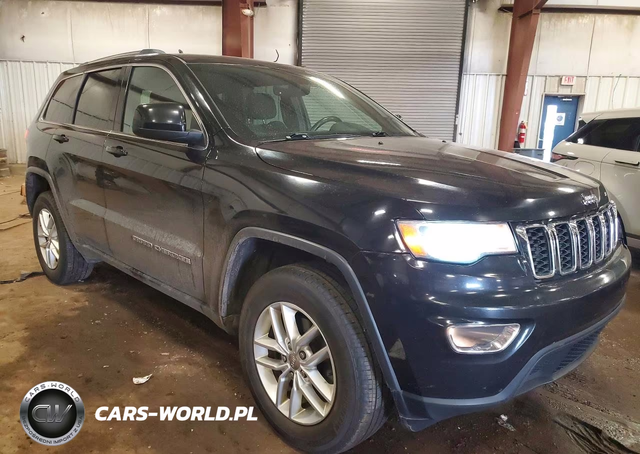 2018 Jeep Grand Cherokee Laredo VIN:1C4RJFAG0JC257825 - 4
