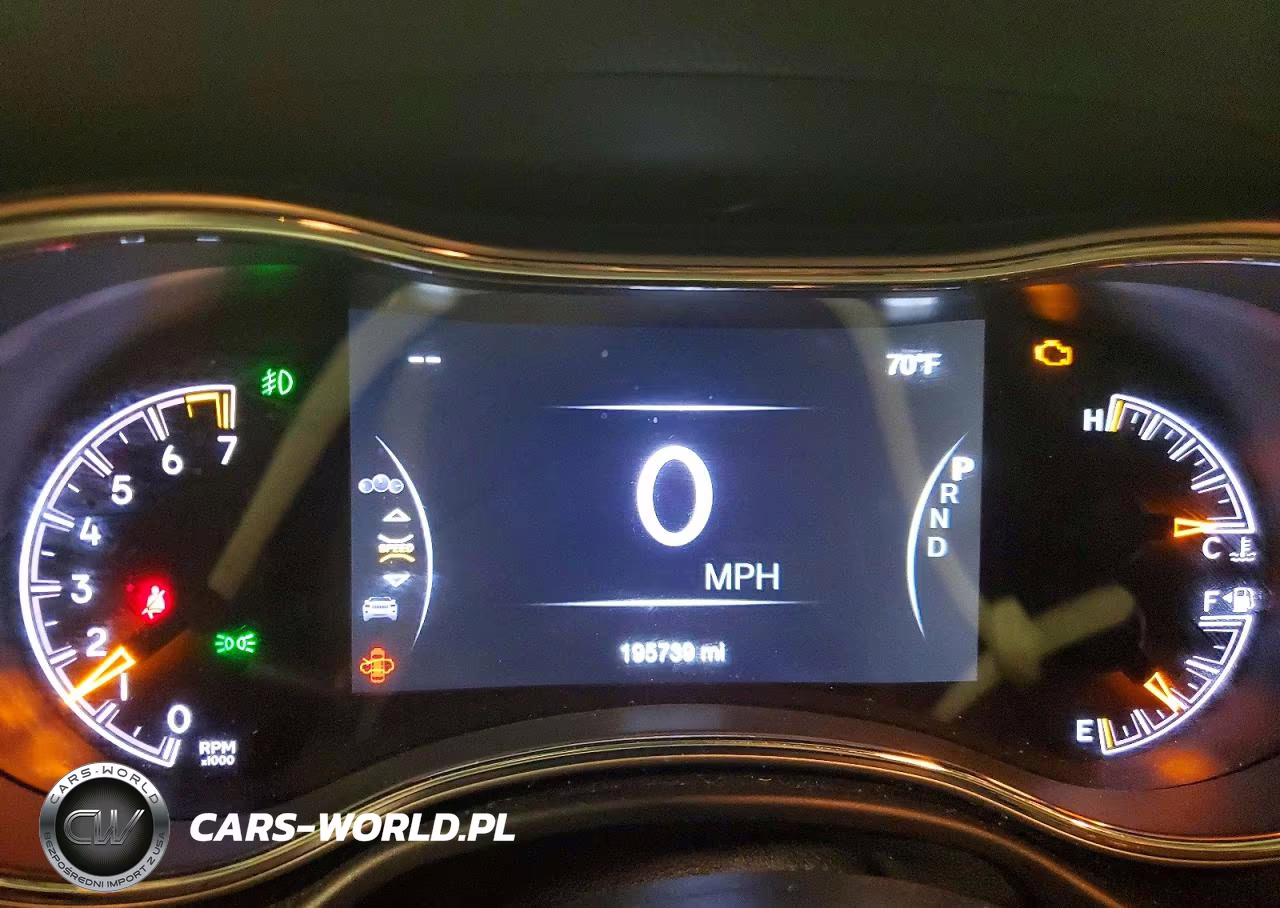 2018 Jeep Grand Cherokee Laredo VIN:1C4RJFAG0JC257825 - 9