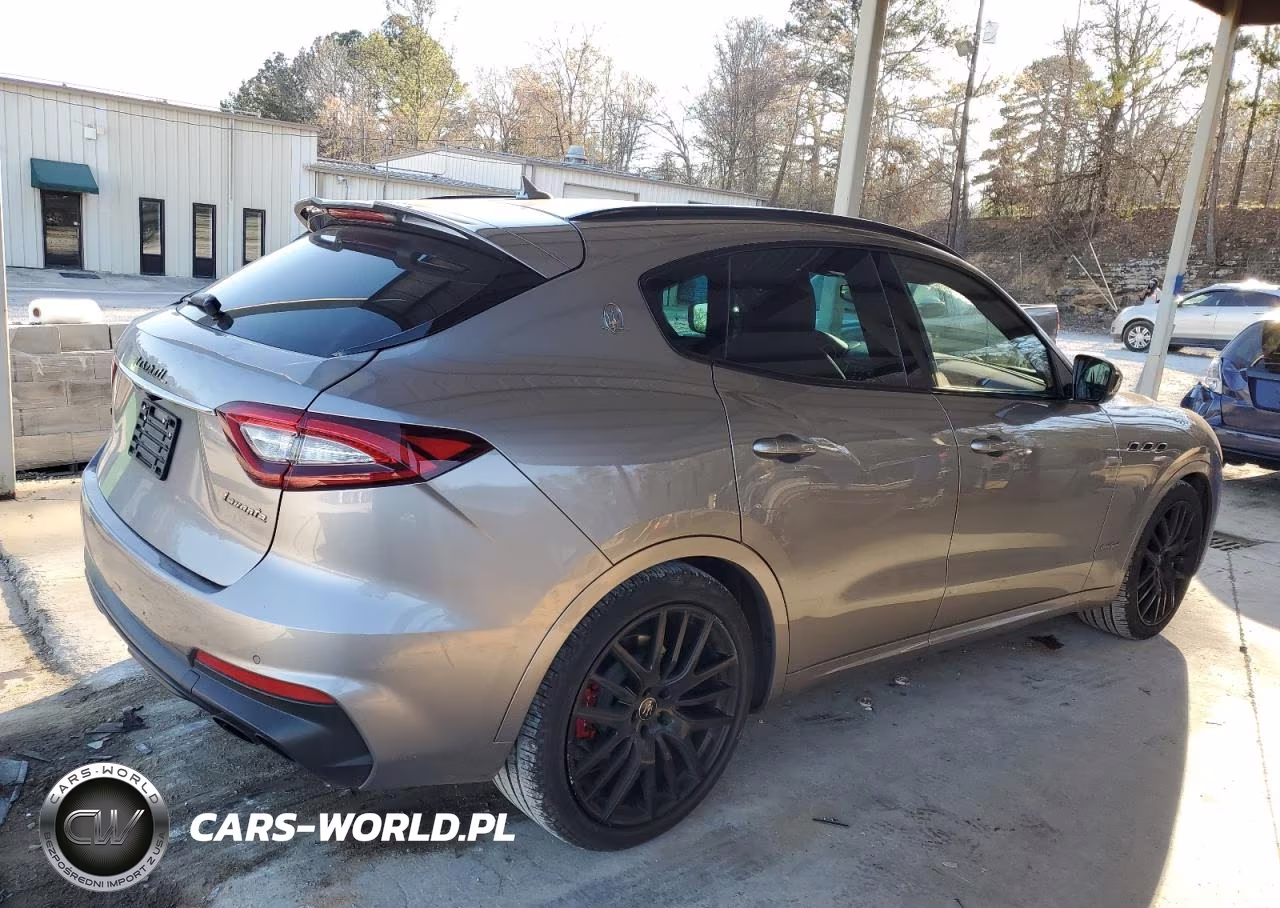 2019 Maserati Levante S Sport VIN:ZN661YUS9KX336692 - 3