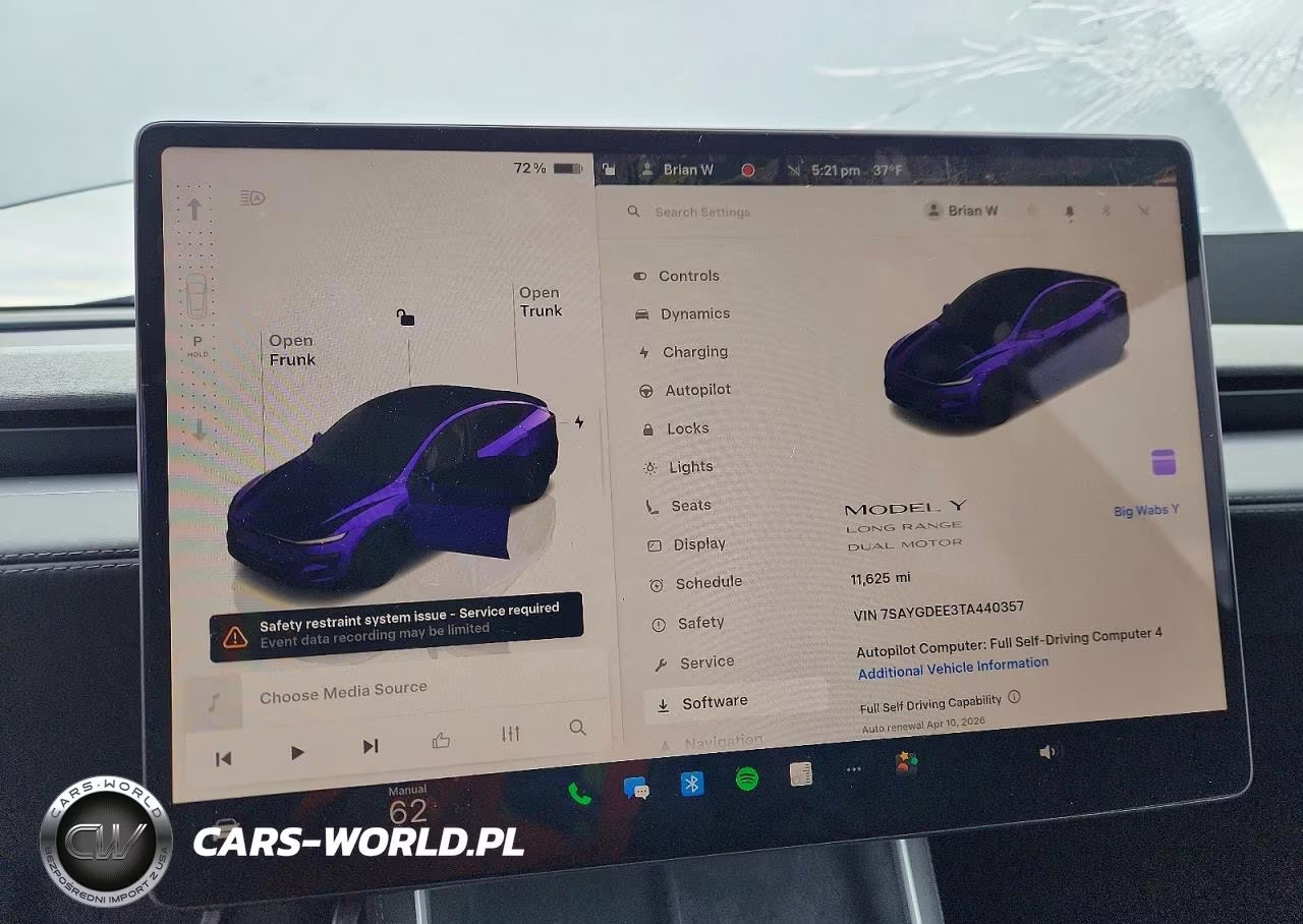 2026 Tesla Model Y VIN:7SAYGDEE3TA440357 - 9