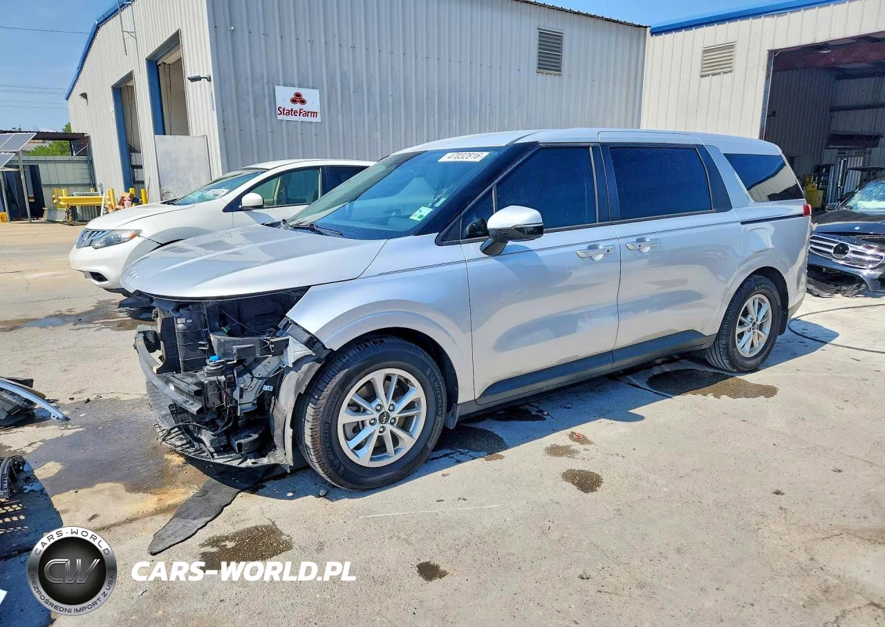2023 Kia Carnival Lx
