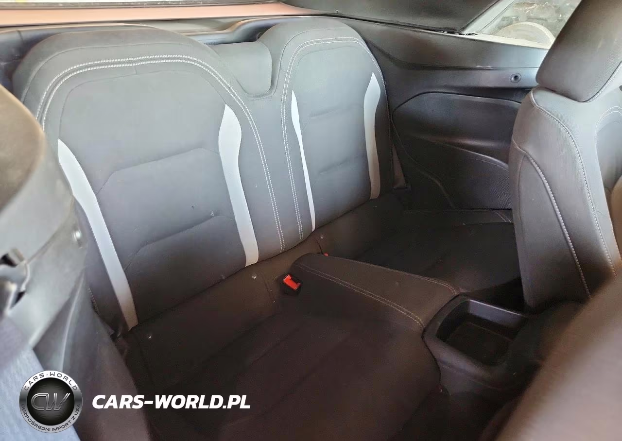 2018 Chevrolet Camaro Lt VIN:1G1FB3DS0J0151397 - 10