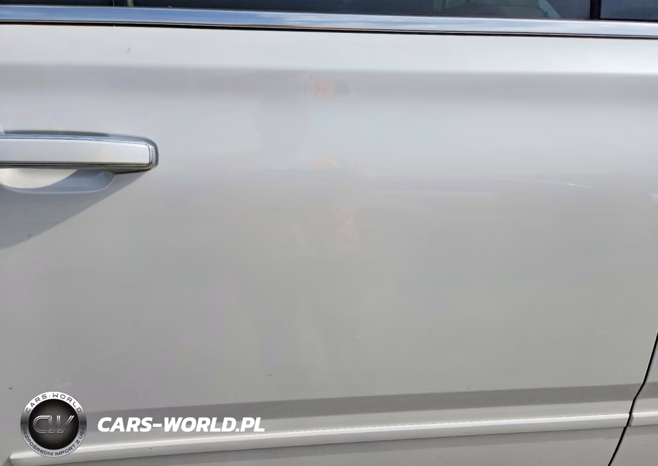 2017 Chevrolet Suburban C1500 Premier VIN:1GNSCJKC0HR381747 - 11