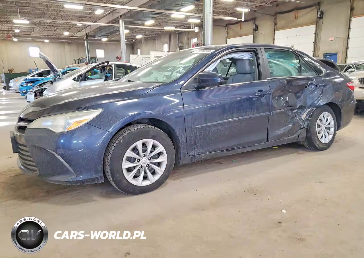 2016 Toyota Camry Le