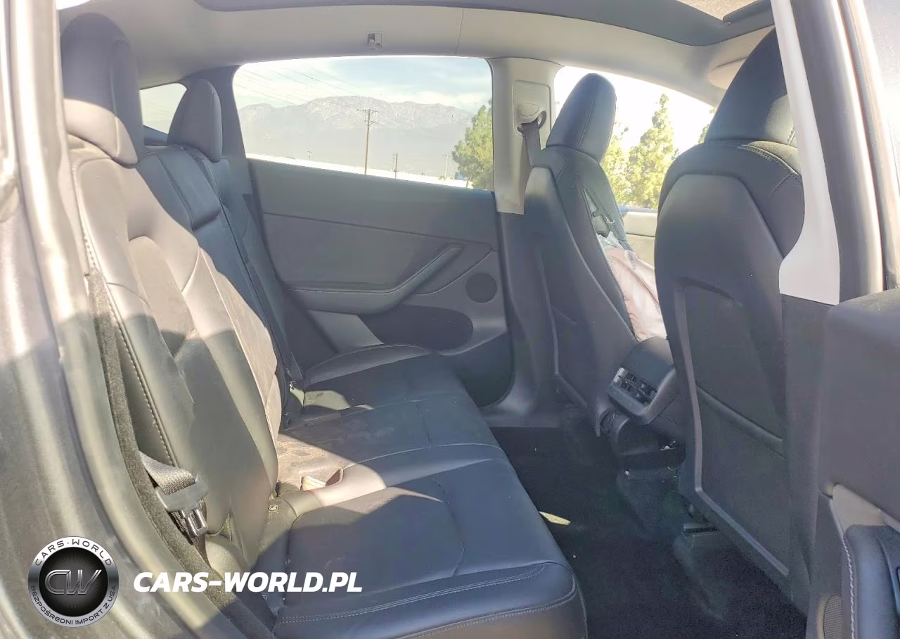 2023 Tesla Model Y VIN:7SAYGDED6PF957362 - 10