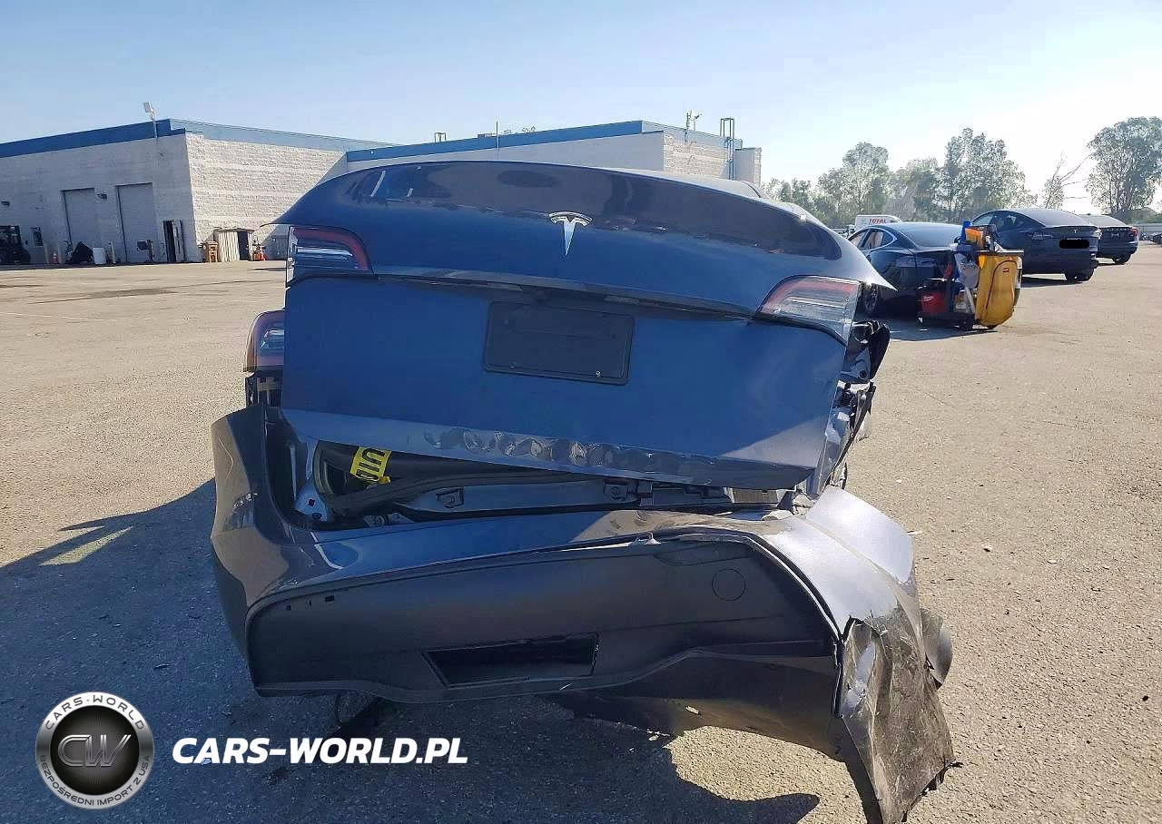 2023 Tesla Model Y VIN:7SAYGDED6PF957362 - 6
