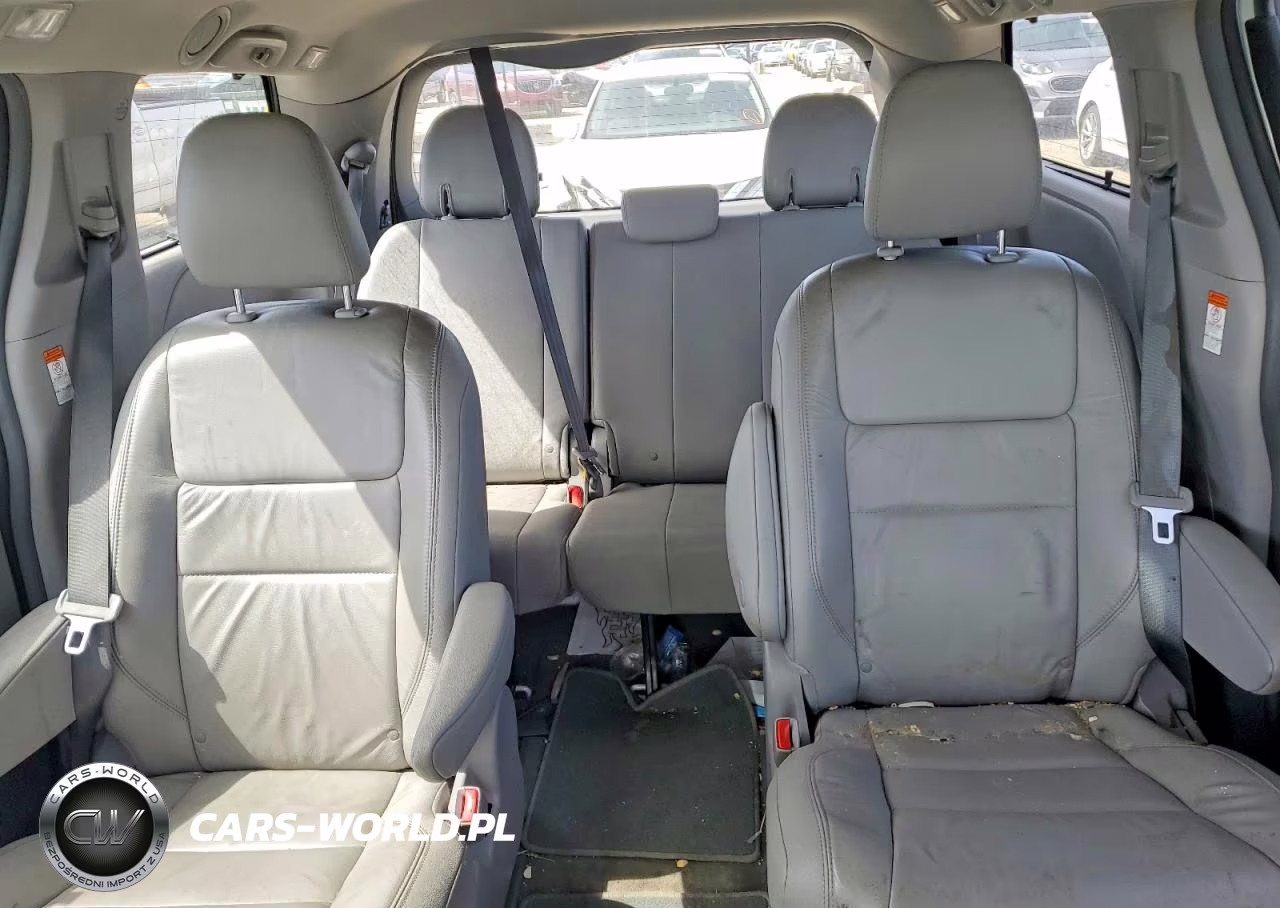 2018 Toyota Sienna Xle Premium 7-Passenger VIN:5TDDZ3DCXJS193625 - 10