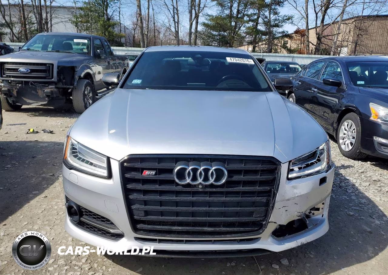 2017 Audi S8 Plus Quattro VIN:WUAJ5AFD0HN900064 - 5