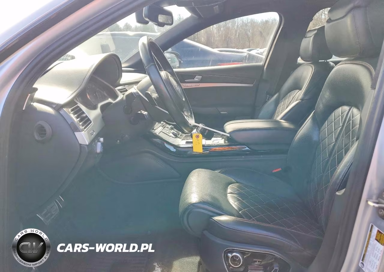 2017 Audi S8 Plus Quattro VIN:WUAJ5AFD0HN900064 - 7