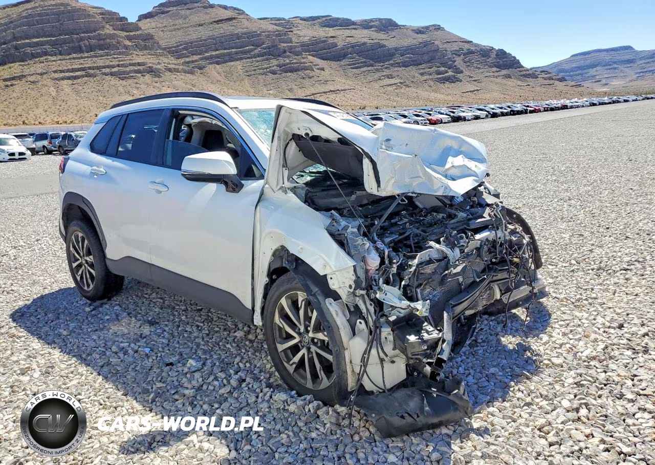2022 Toyota Corolla Cross Xle VIN:7MUDAAAG0NV007640 - 4