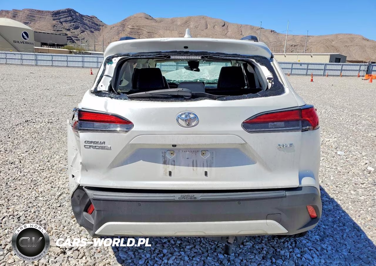 2022 Toyota Corolla Cross Xle VIN:7MUDAAAG0NV007640 - 6