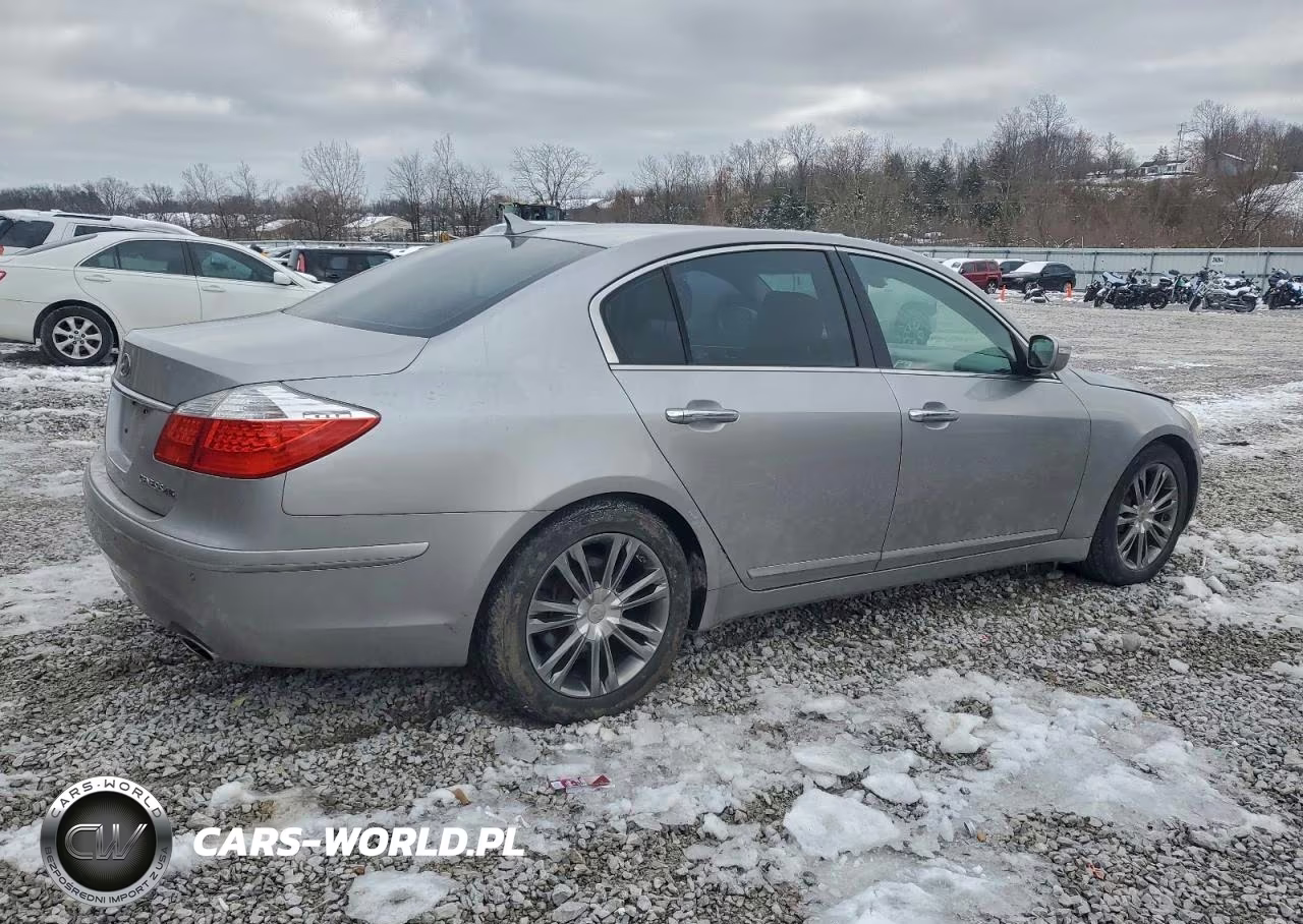 2011 Hyundai Genesis 4.6L VIN:KMHGC4DF5BU114546 - 3