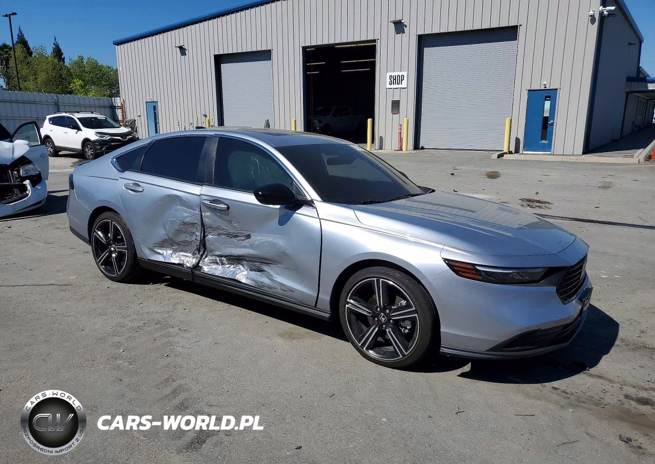 2025 Honda Accord Hybrid Sport VIN:1HGCY2F59SA075055 - 4