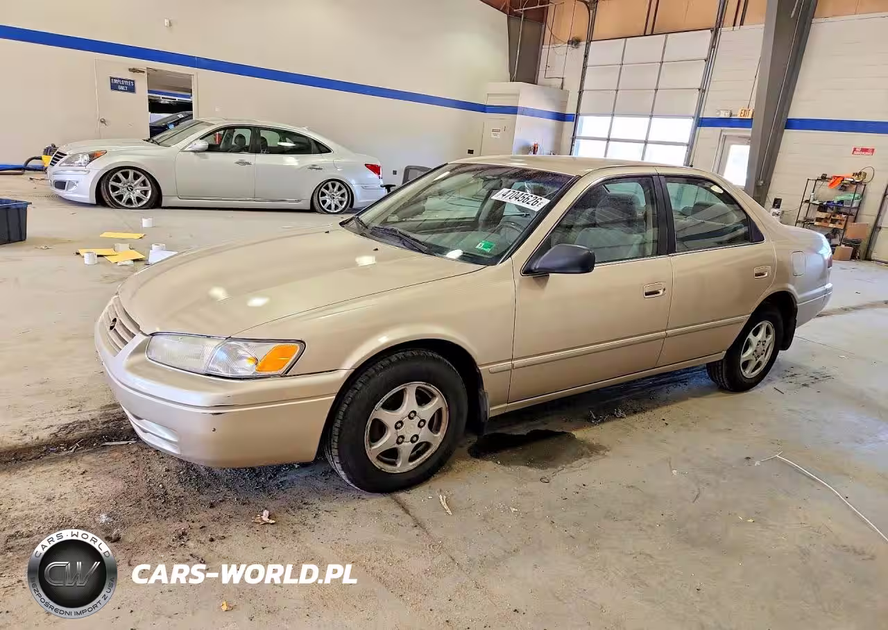 1999 Toyota Camry Le
