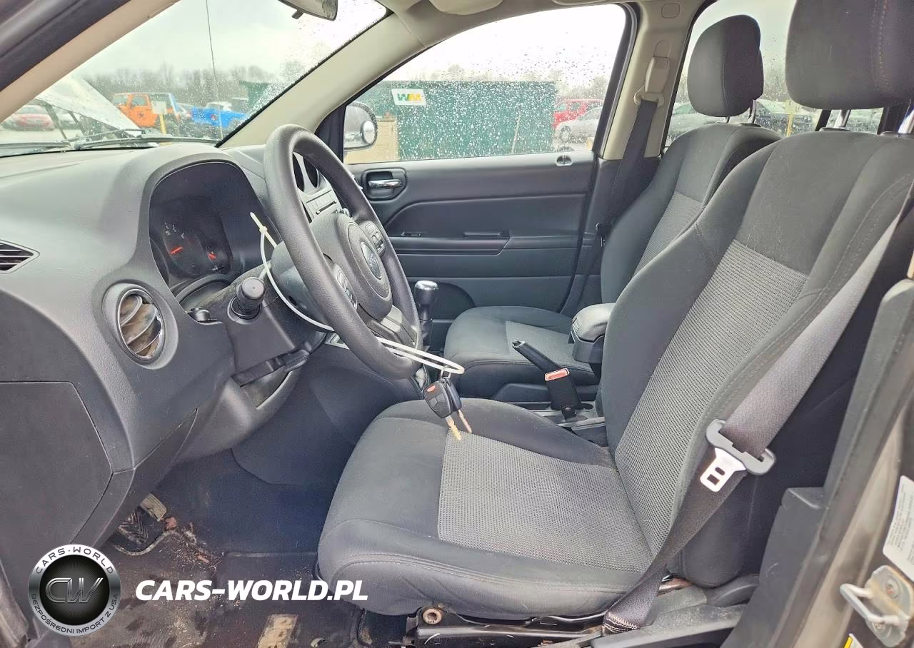 2012 Jeep Compass Sport VIN:1C4NJDBB8CD598909 - 7
