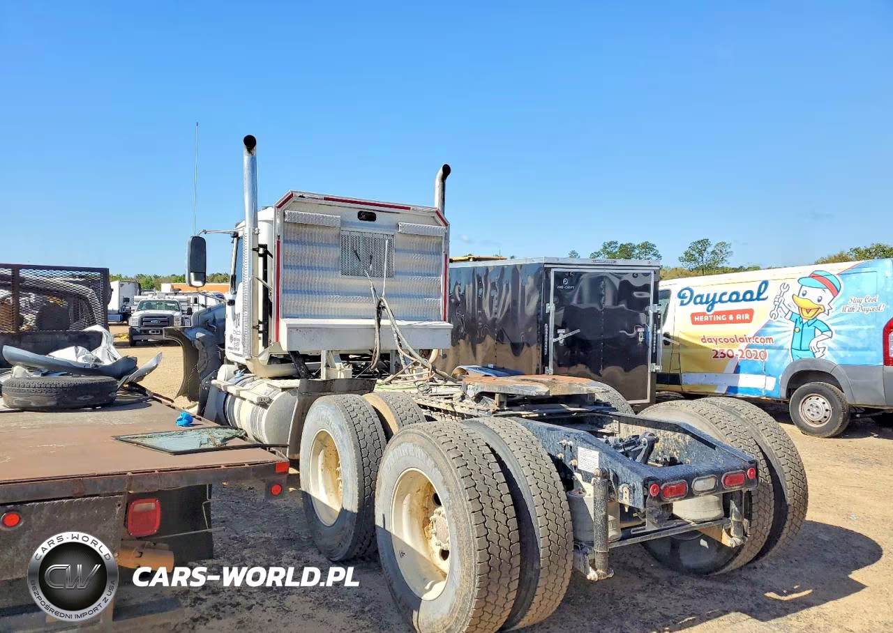 2025 Mack Pinnacle Semi Truck VIN:1M1PN4GYXSM016897 - 3