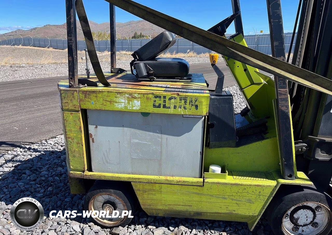 1998 Clark Ecs30 Forklift VIN:E35702636865FB - 7