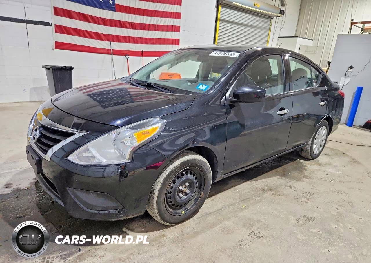 2018 Nissan Versa Sv