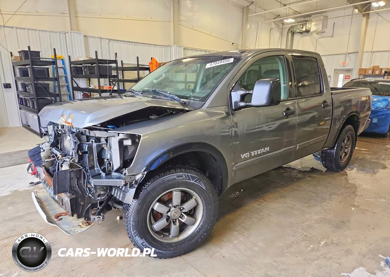 2014 Nissan Titan Sv