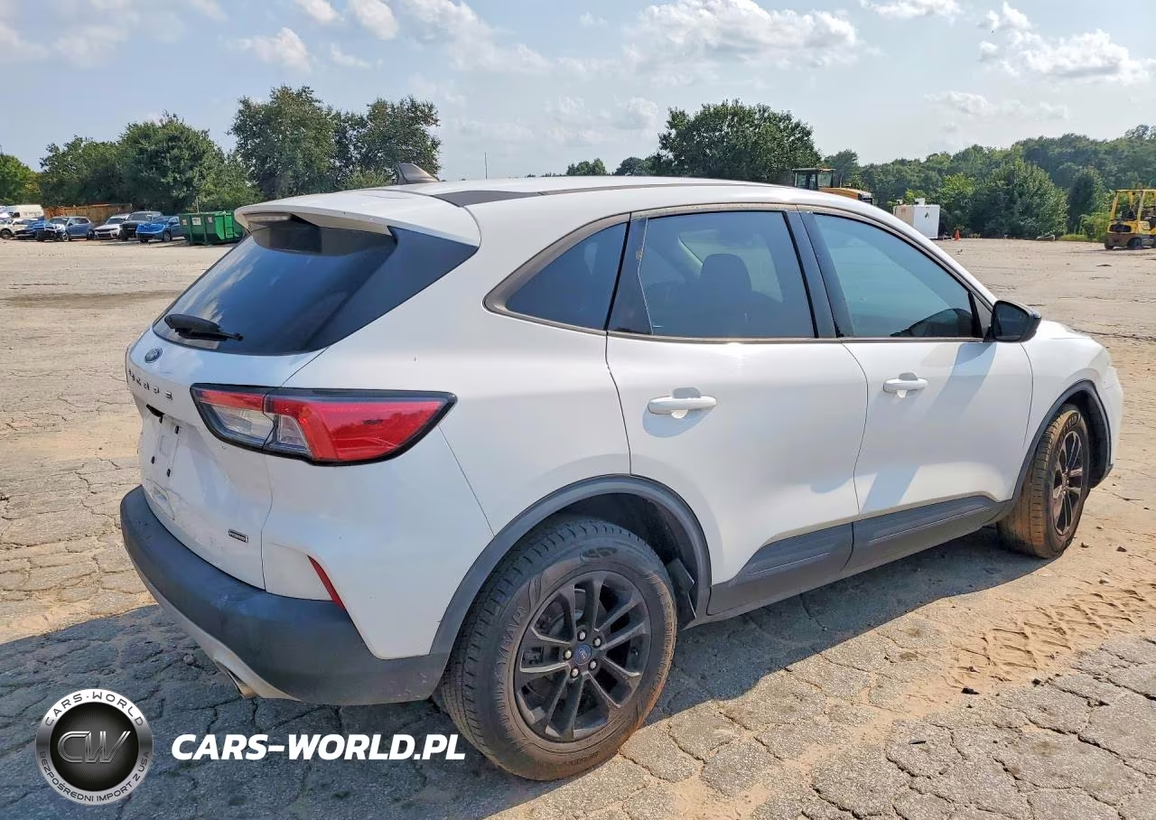 2020 Ford Escape Se Sport VIN:1FMCU0BZ7LUC57372 - 3