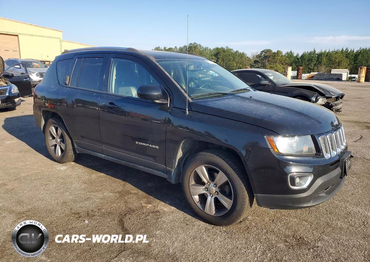 2017 Jeep Compass Latitude VIN:1C4NJDEB3HD100408 - 4
