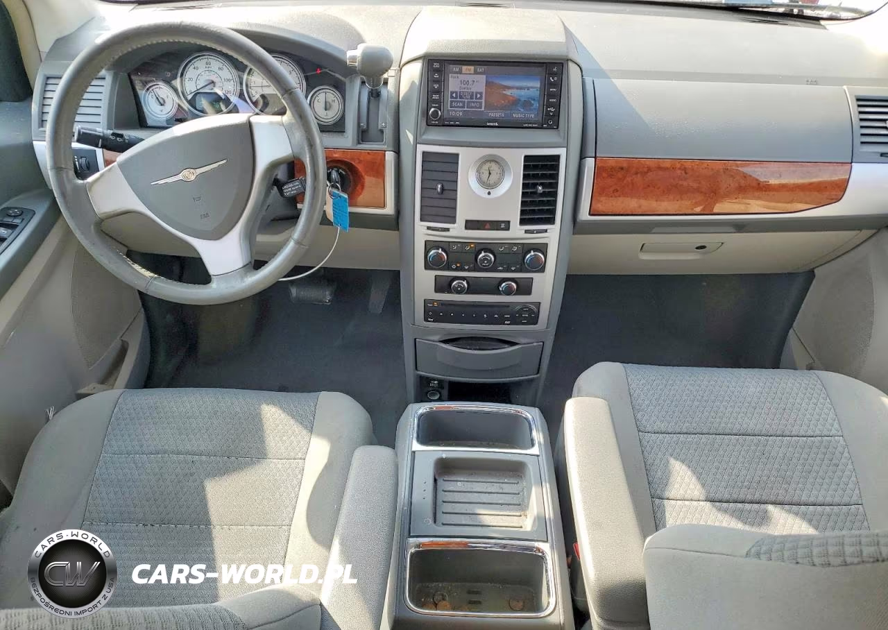 2009 Chrysler Town & Country Touring VIN:2A8HR54179R578049 - 8