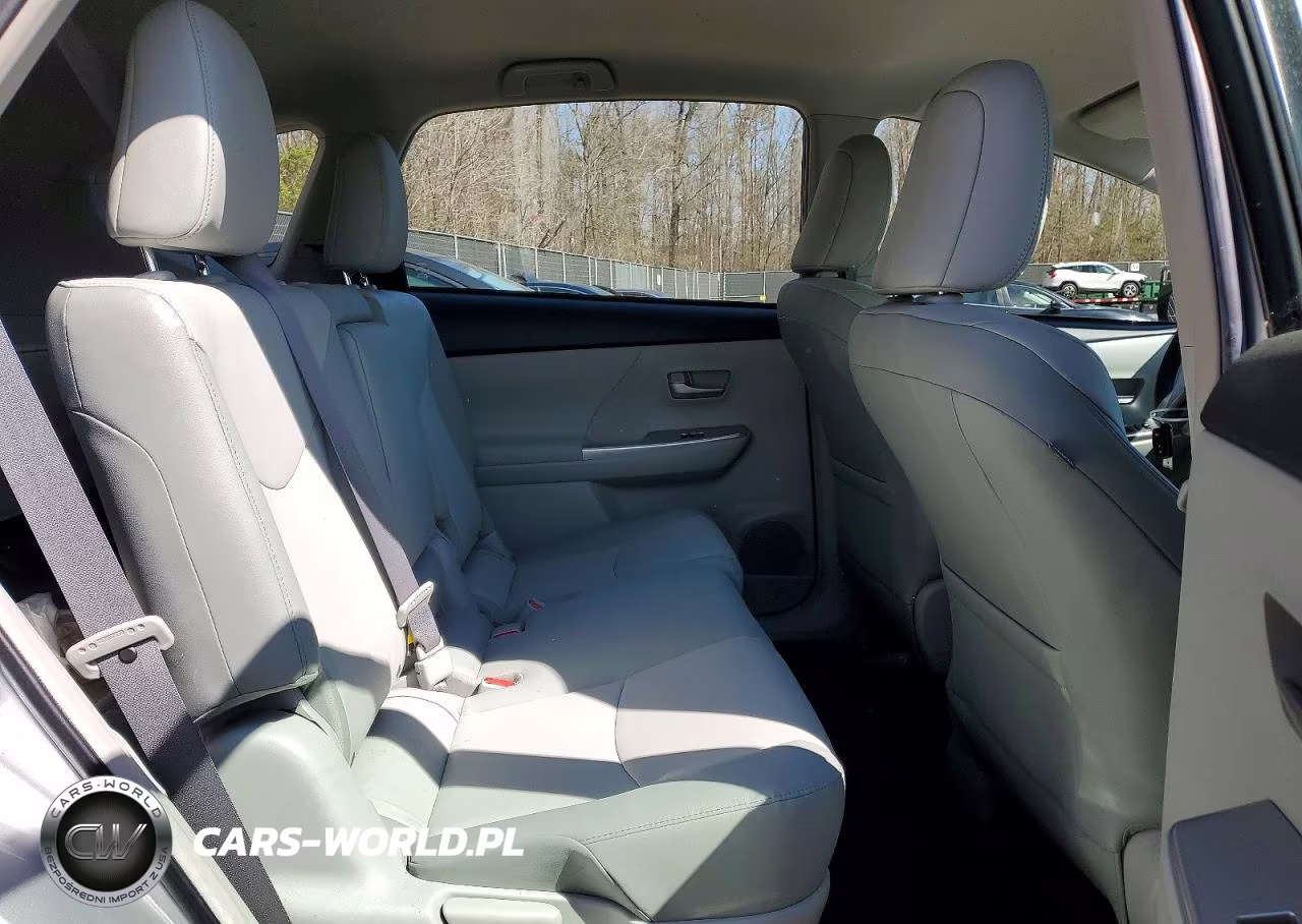 2012 Toyota Prius V Five VIN:JTDZN3EU6C3073706 - 10