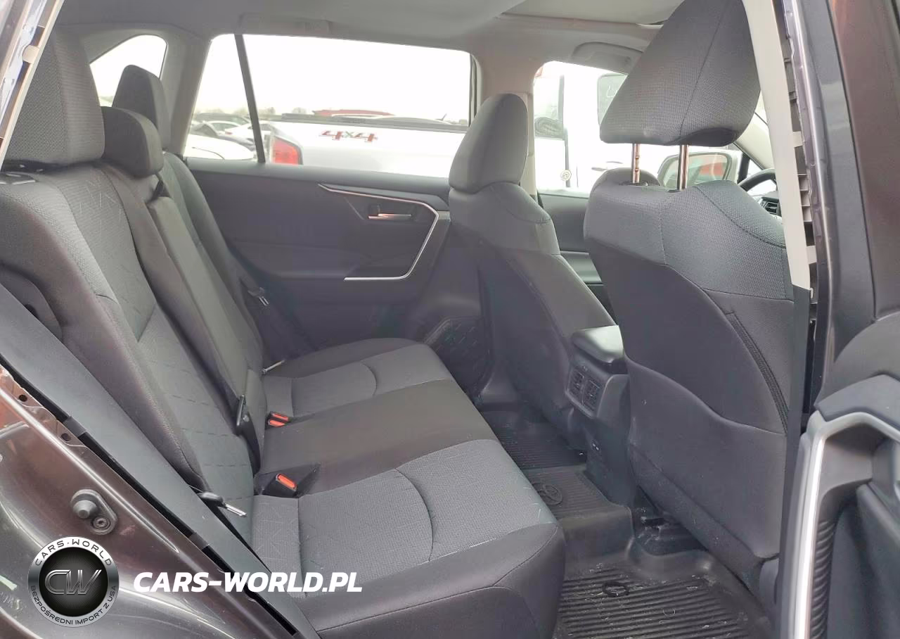 2025 Toyota Rav4 Xle VIN:2T3P1RFV2SW590591 - 10