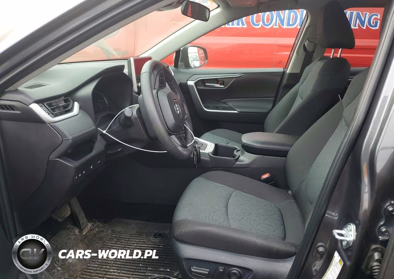 2025 Toyota Rav4 Xle VIN:2T3P1RFV2SW590591 - 7