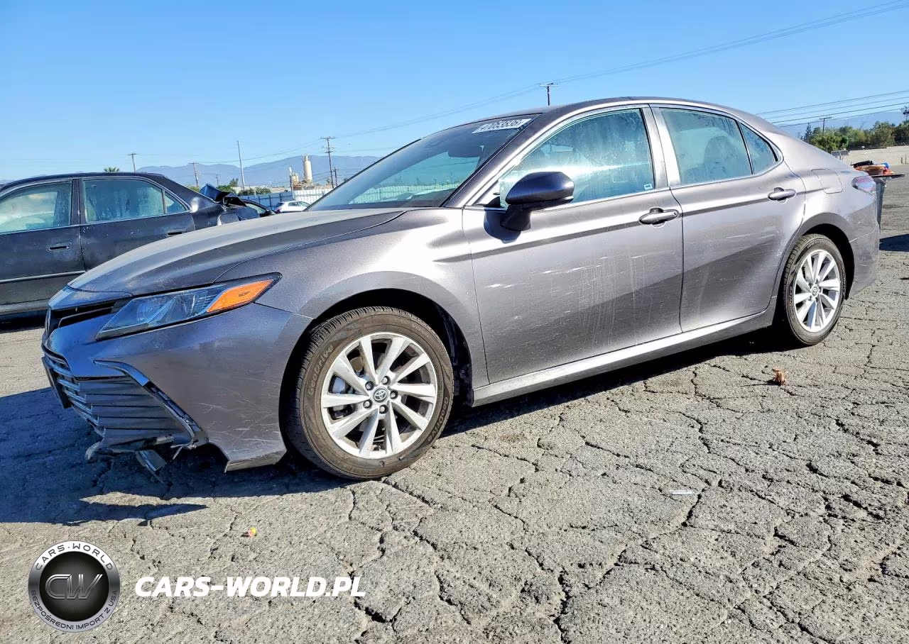 2024 Toyota Camry Le