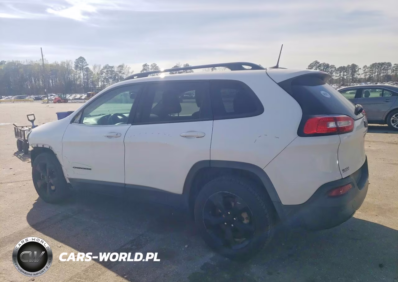 2018 Jeep Cherokee Latitude VIN:1C4PJLCB3JD544027 - 2