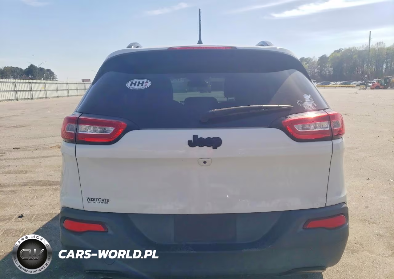 2018 Jeep Cherokee Latitude VIN:1C4PJLCB3JD544027 - 6